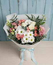 Букет цветов из:  Розы, Лизиантусы и Хризантемы в Демино