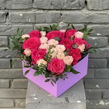 Цветочная композиция из Розы в коробке в Демино