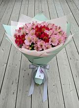 Букет цветов из:  Альстромерии в Демино