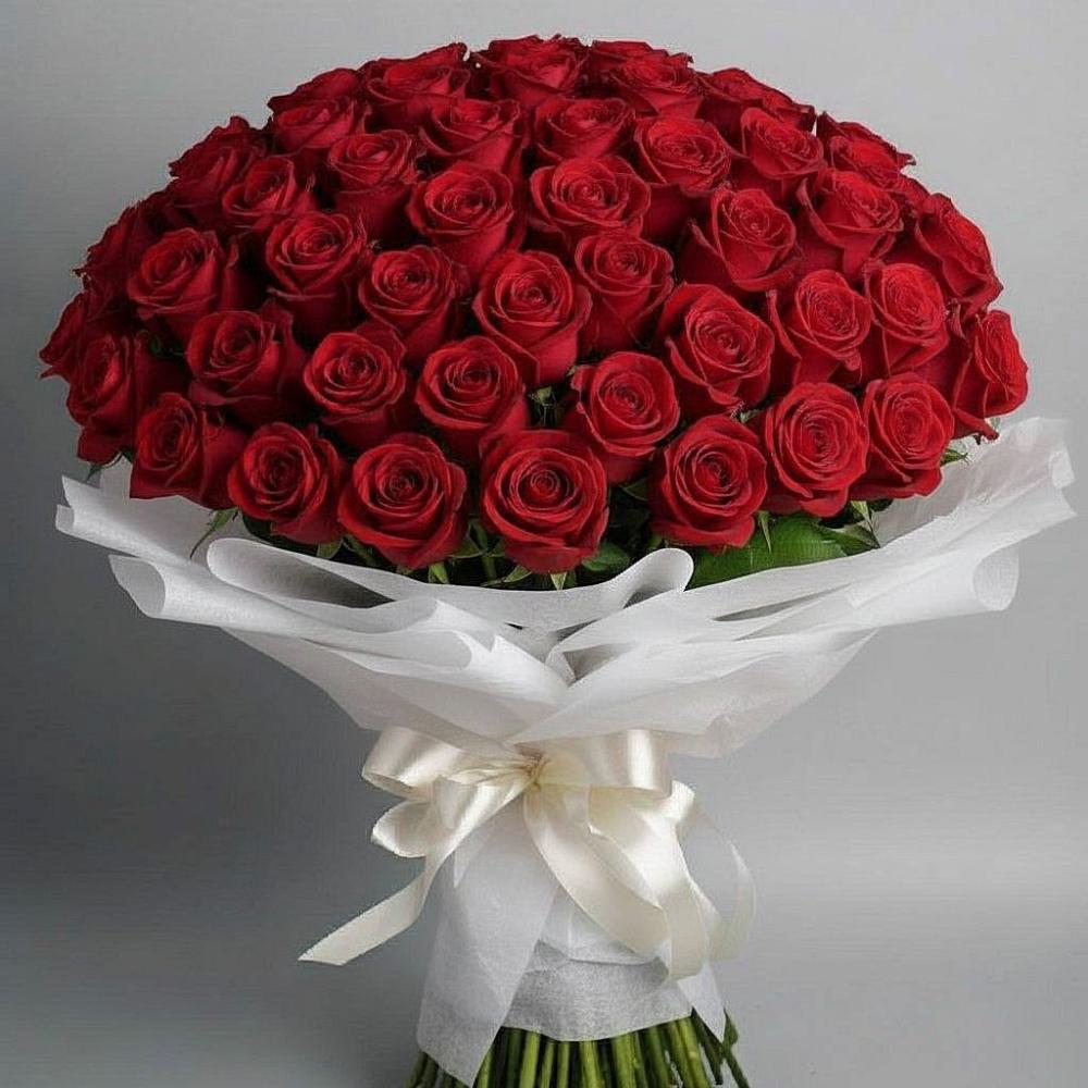 Букет 101 Красная роза Блэк Мэджик в Демино