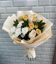 Букет цветов из:  Розы и Хризантемы в Демино