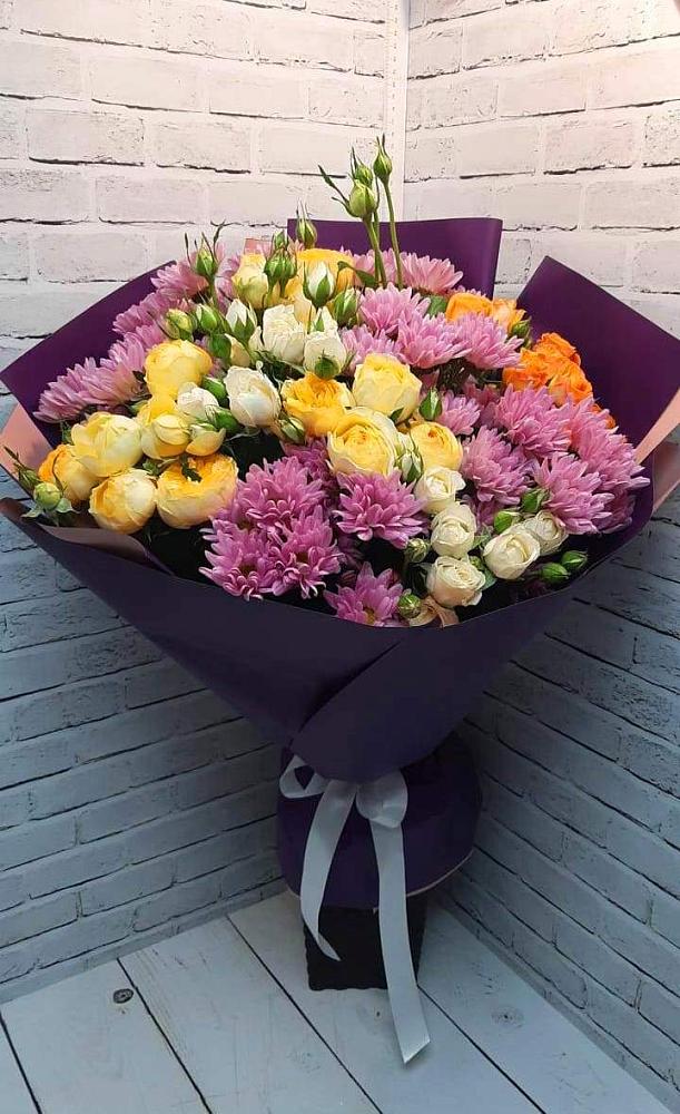 Букет цветов из: Хризантемы и Розы в Демино