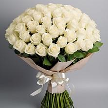 Букет 101 беля роза Белоснежка в Демино