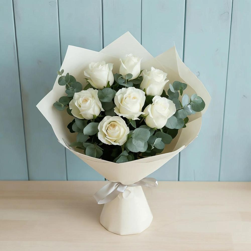 Букет Белые розы в Эвкалипте в Демино