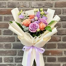 Букет цветов из:  Лизиантусы и Розы #REPLACE_PRED# Демино