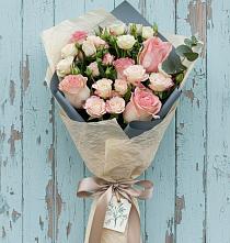 Букет цветов из:  Розы в Демино