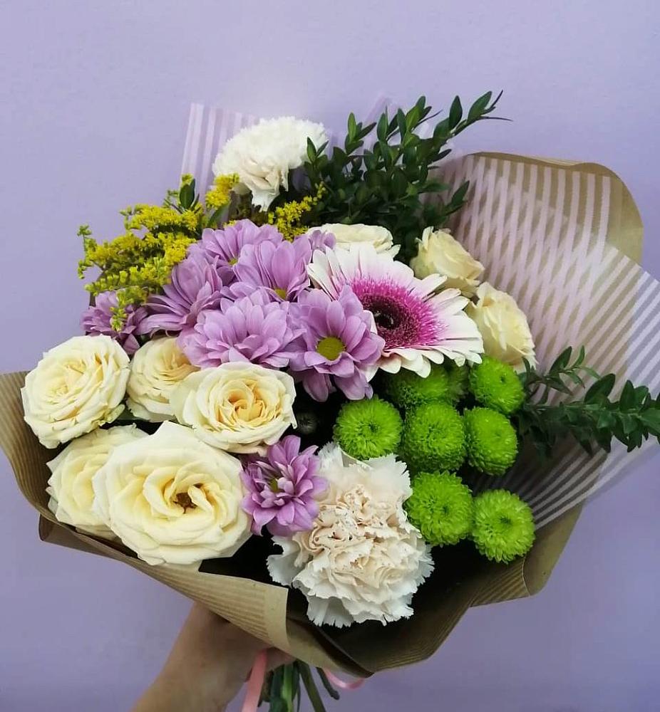 Букет цветов из: Хризантемы, Розы, Гвоздики и Герберы в Демино