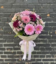 Букет цветов из:  Герберы и Хризантемы в Демино