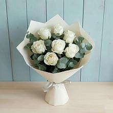 Букет Белые розы в Эвкалипте в Демино