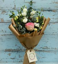 Букет цветов из:  Розы и Лизиантусы в Демино