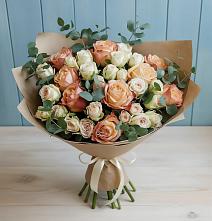 Букет цветов из:  Альстромерии и Розы в Демино