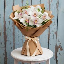 Букет цветов из:  Орхидеи и Розы в Демино
